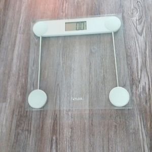 Taylor Glass Body Weight Scale